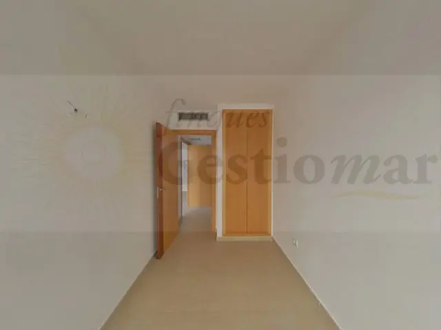 Penthouse at 37 Paseo S Joan Baptiste La Salle Street photo 9