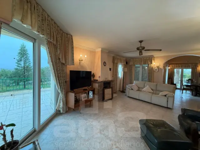 Chalet in Casco Urbano photo 9