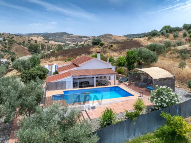 Rustic Finca in Álora