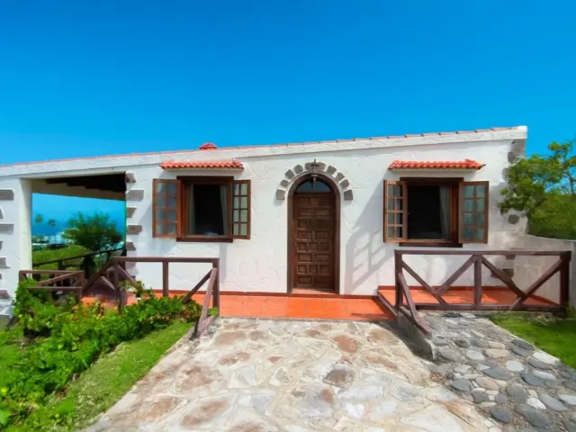 Rustic house in Adeje Norte