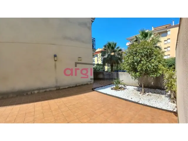 Flat in Els Molins-Poble Sec-Pins Vens photo 3