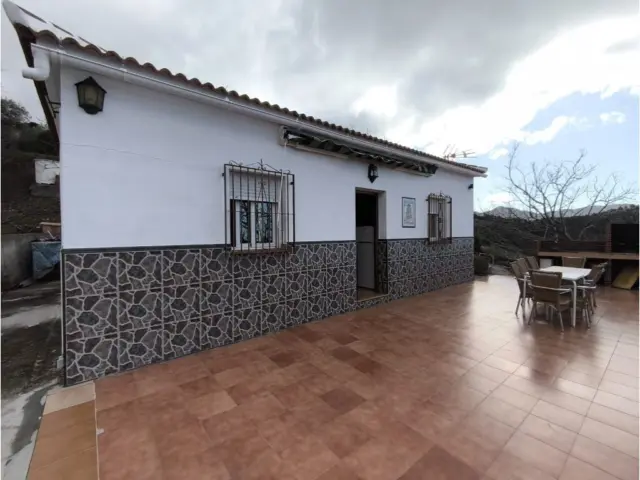 Rustic Finca in Canillas de Albaida