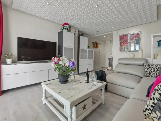 Apartment in Carrer de Sax, 3 photo 9