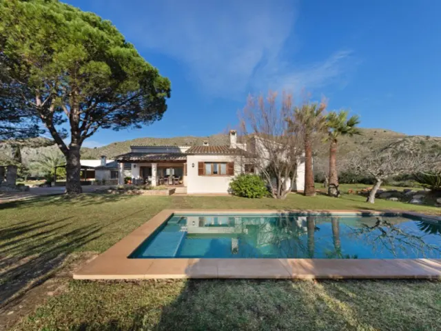 Rustic house in Port de Pollença