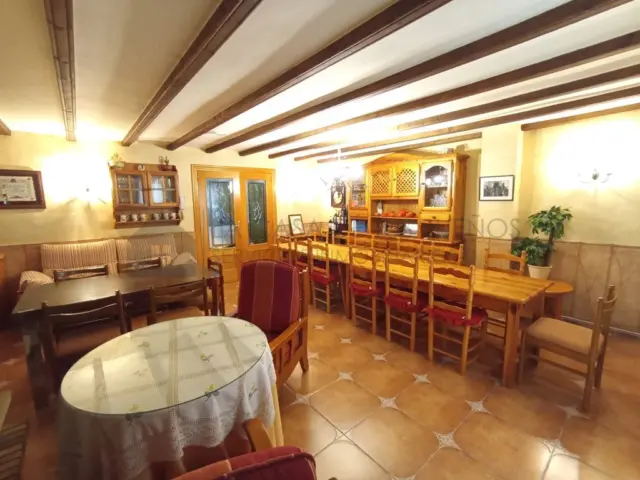 Townhouse in Sax photo 2