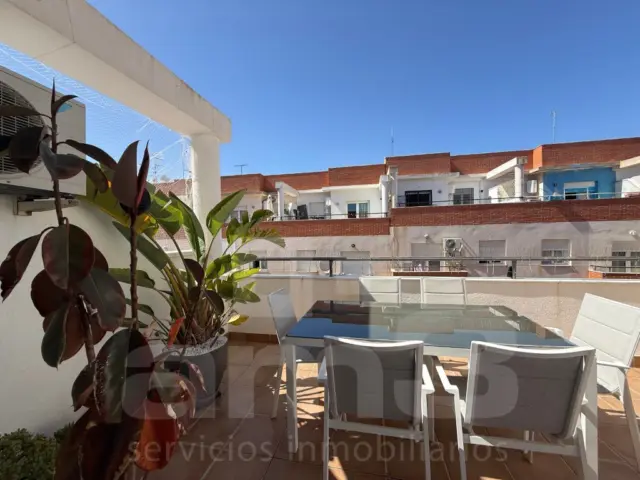 Penthouse in the Town Centre photo 8