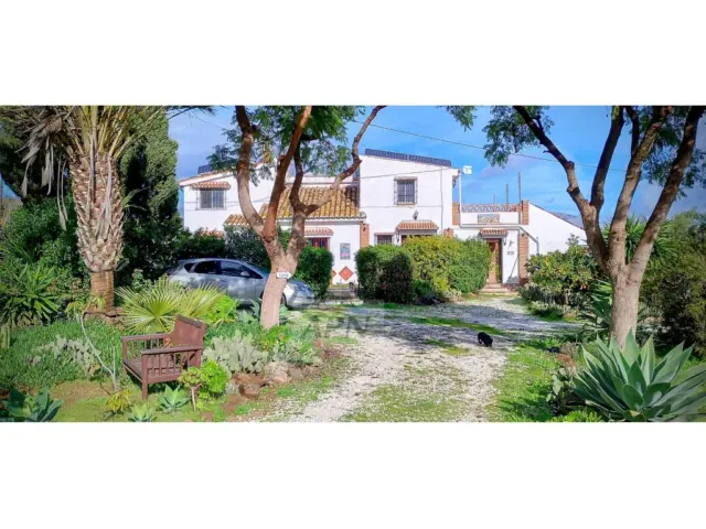 Rustic Finca in Álora