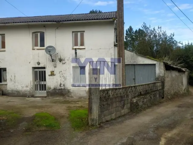 House in Pontedeume