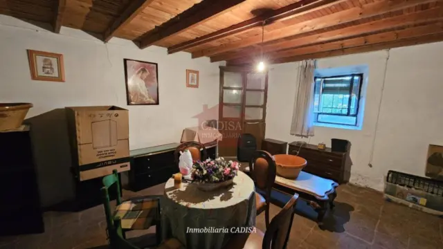 Casa en Parada de Arriba
