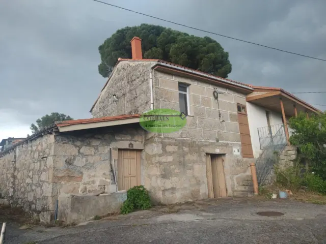 Casa en venta en Ourense, Vilar de Astrés-Palmés-Arrabaldo (Ourense Capital) de 60.000 €