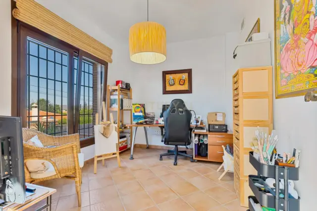 Chalet on Calle de los Moriles photo 42
