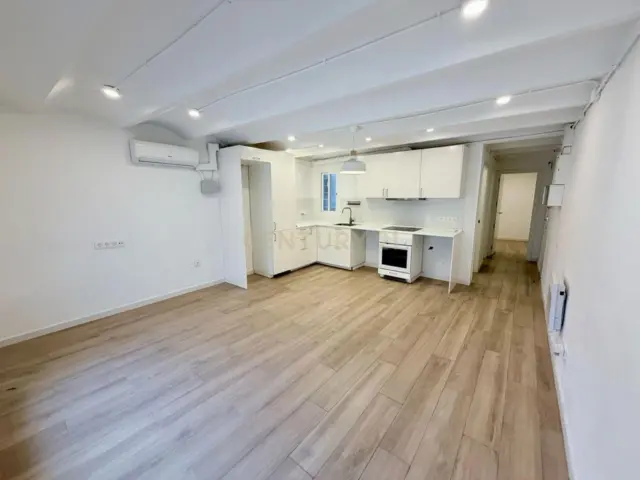 Flat on Carrer del Tinent Flomesta photo 4