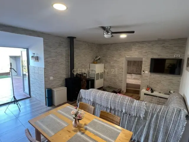 Chalet on Carrer Danselm Clavé photo 8