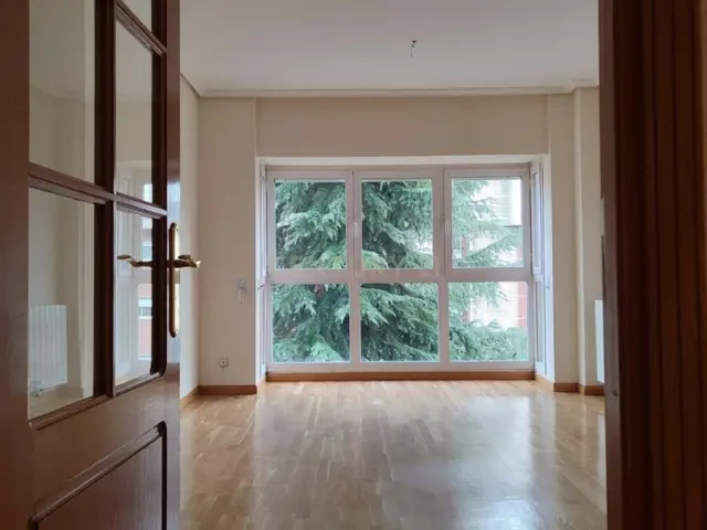 Piso en alquiler en Avenida Talgo - Imagen 28