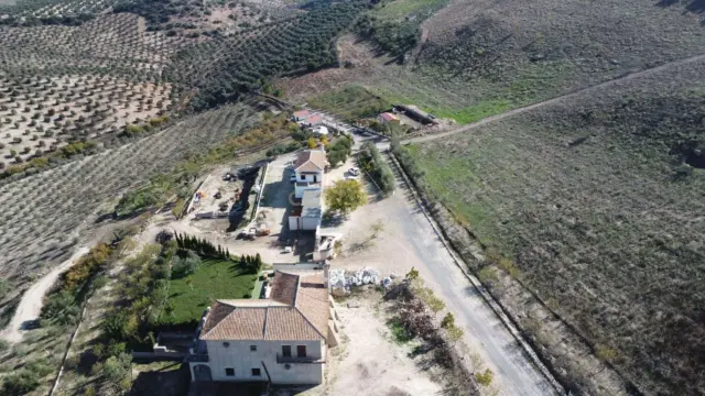Chalet on Monasterio Franciscano Street