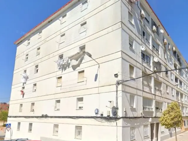 Apartment on Antonio Rengel Street