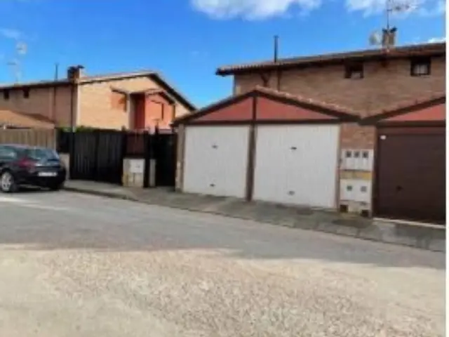 Casa en calle del Álamo