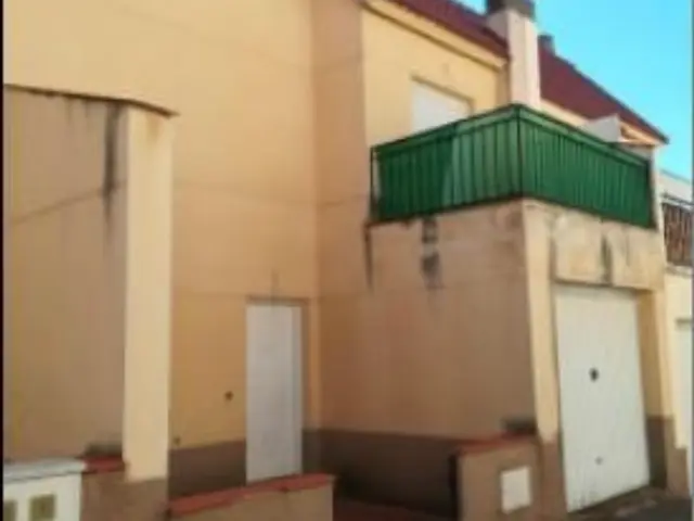 Casa adosada en calle San Roque
