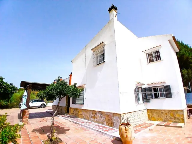 Rustic Finca in Viñuela