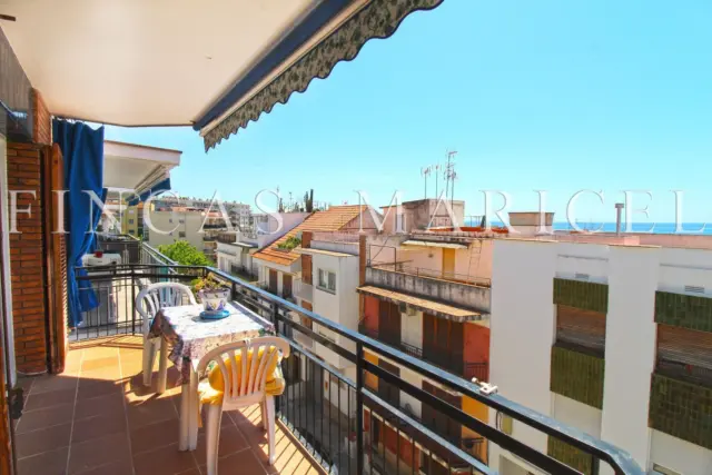 Top-floor apartment in Els Molins-Poble Sec-Pins Vens photo 2