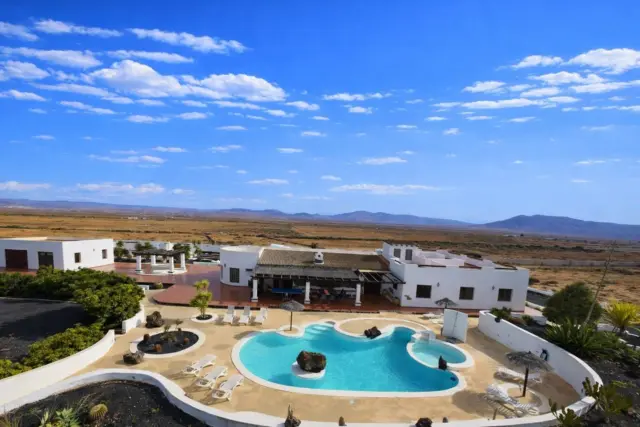 House in Casillas de Morales photo 2