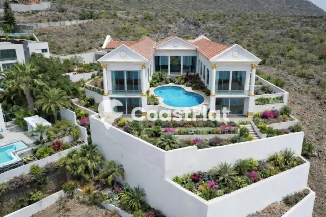Villa in Costa Adeje
