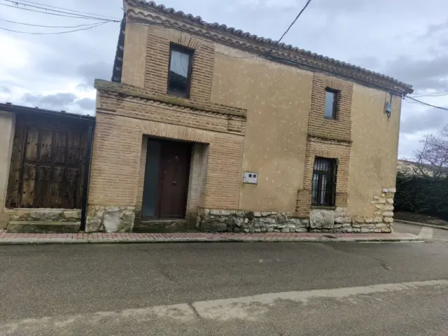 House in Marzales photo 4