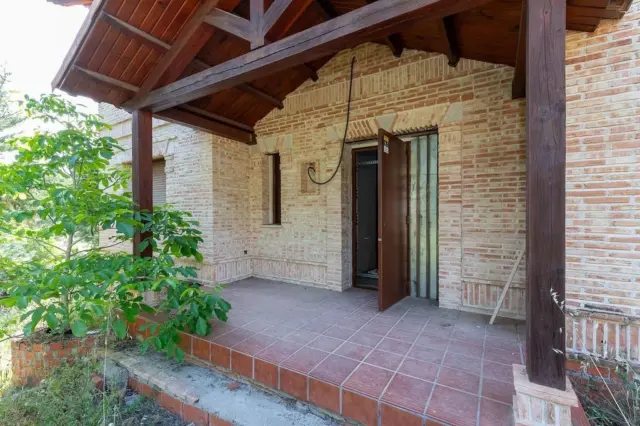 Chalet in Villa del Prado