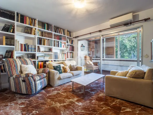 Apartment in Centro-Zona calle Castillo
