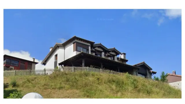 House on Urbanización Caxidi, No. 54