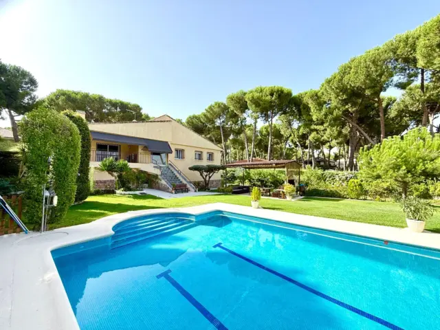 Chalet in Valdepastores-Pino Centinela-Las Encinas