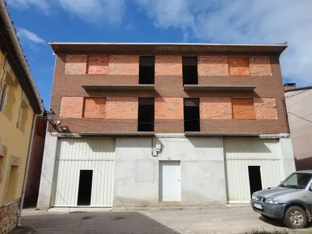 Chalet on Calle Huertas, 19