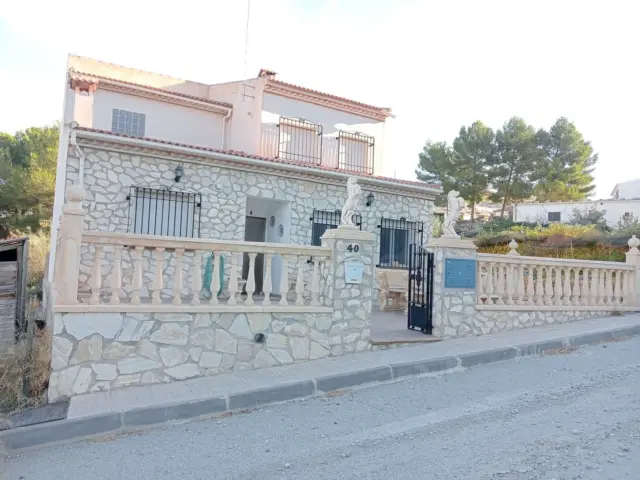Chalet in Dehesas de Guadix