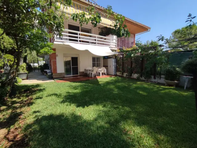 Semi-detached Corner House with Garden and Tourist License in Cunit ☀️ photo 2
