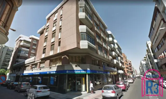Oficina en venta en Centro Ciudad, Centro (León Capital) de 225.000 €
