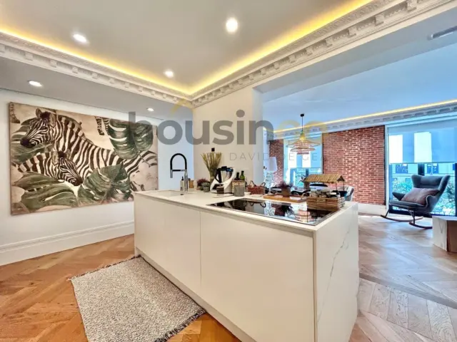 Apartment in Salamanca District photo 10