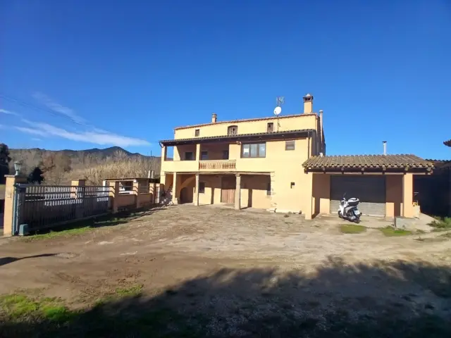 Rustic finca on Calle Afores