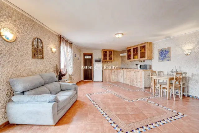 House for sale in Santiago del Teide