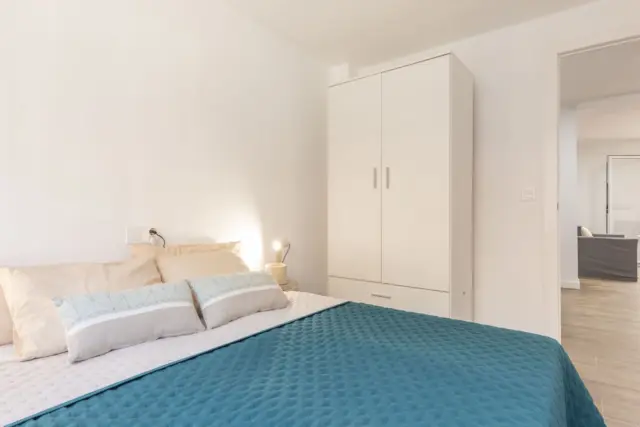 Flat on Calle Cl U de Maig, No. 15 photo 20