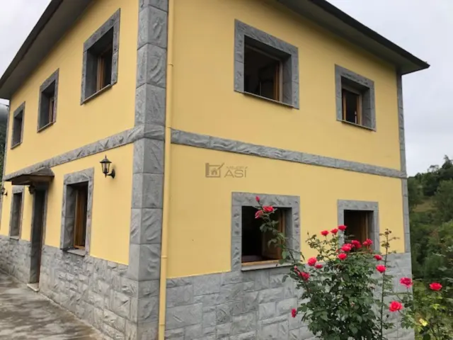 House in Belmonte de Miranda photo 10