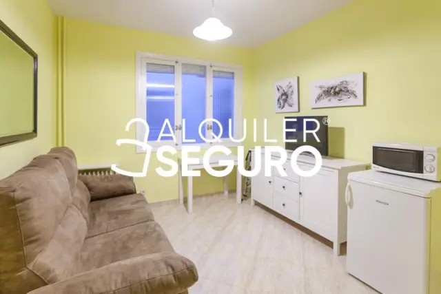 Estudio en alquiler en Centro - Imagen 11