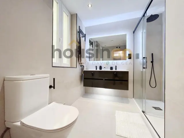 Piso en alquiler en Calle de Guzmán El Bueno, cerca de Calle de Andrés Mellado - Imagen 19