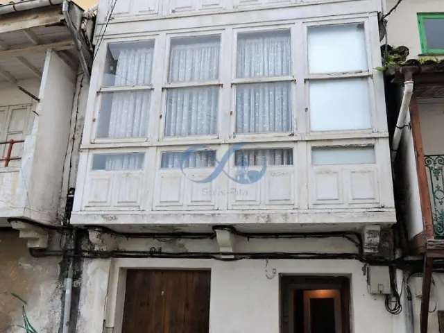 Casa adosada en venta en Cruz Verde, Betanzos de 44.000 €