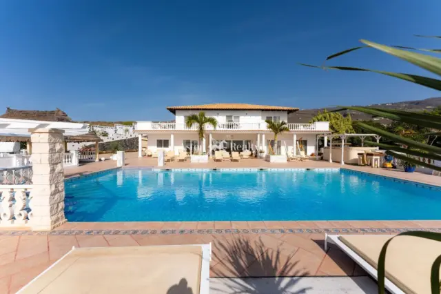 Villa in Adeje Norte