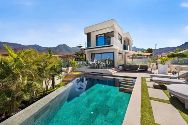 House in El Madroñal