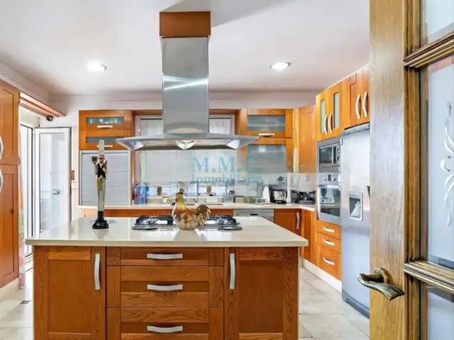Chalet in Roquetas-Las Marinas Urbanization