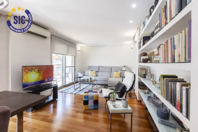 Apartment on Pedro Aleixandre Street photo 4