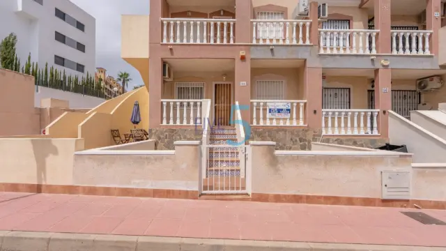 Apartment in Villamartin photo 2