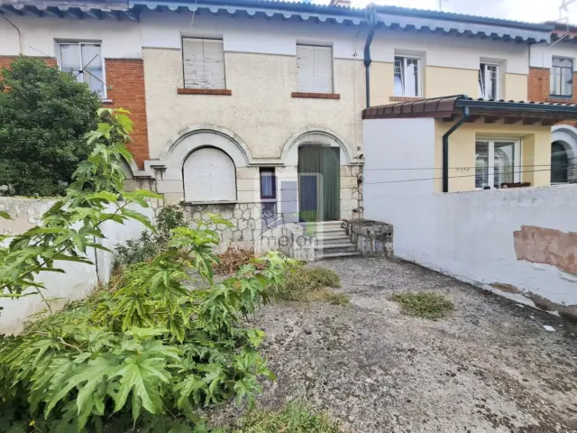 House on Siete Infantes Lara Street
