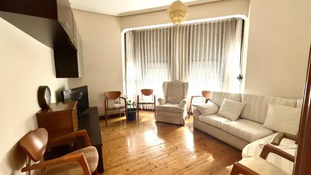 Flat in Barakaldo Health Centre Area.